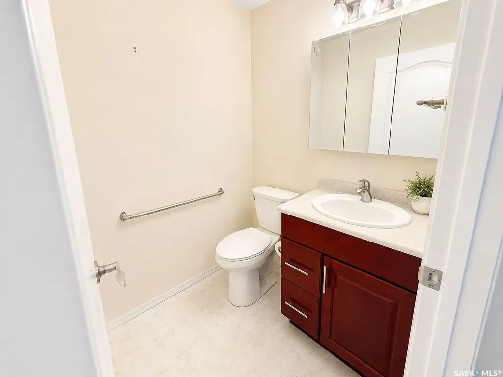 2419 Buhler Avenue North Battleford SK S9A 1R2