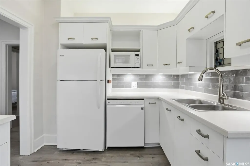 1016 Temperance Street Saskatoon SK S7N 0N6