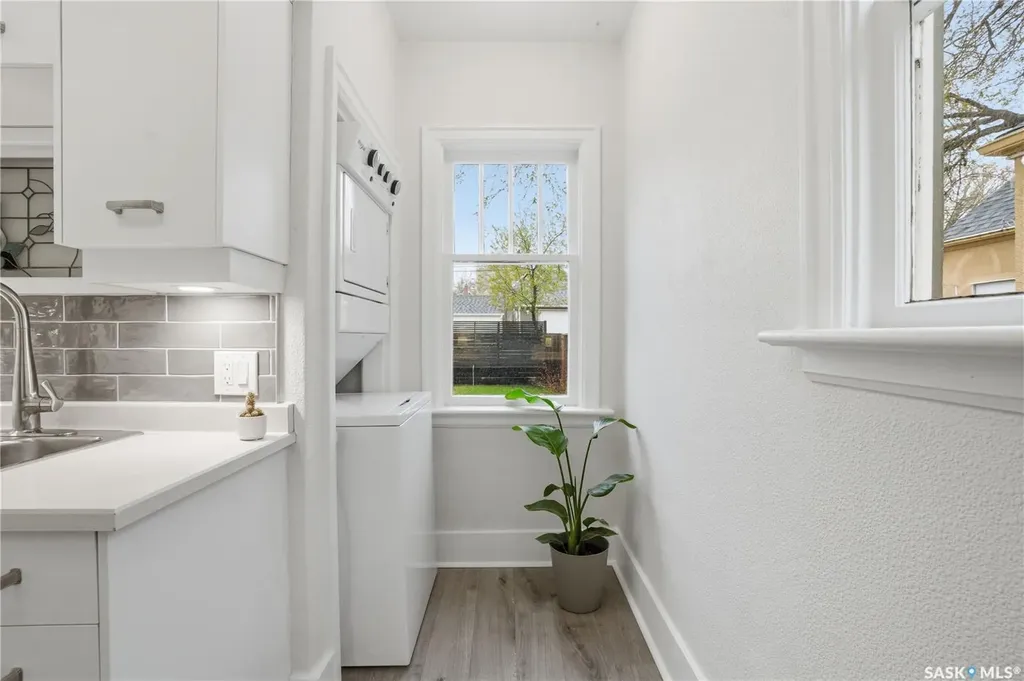 1016 Temperance Street Saskatoon SK S7N 0N6