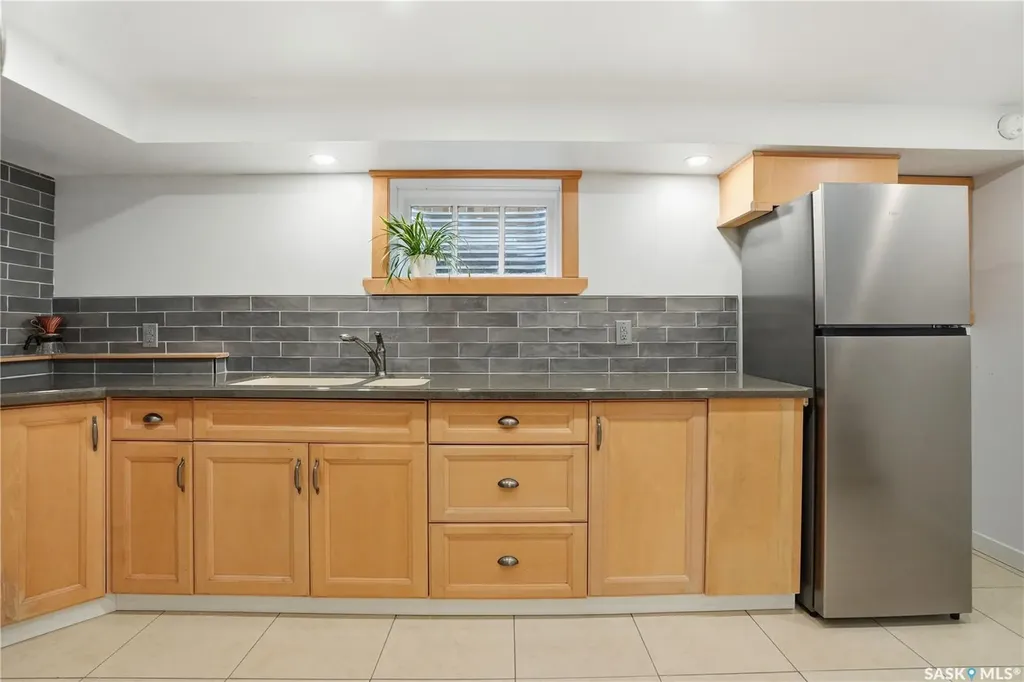 1016 Temperance Street Saskatoon SK S7N 0N6