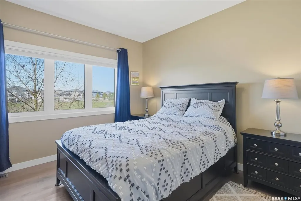542 Pringle Crescent Saskatoon SK S7T 0W9