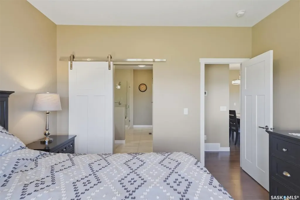 542 Pringle Crescent Saskatoon SK S7T 0W9