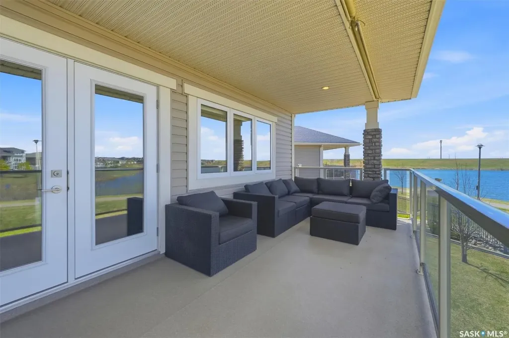 542 Pringle Crescent Saskatoon SK S7T 0W9