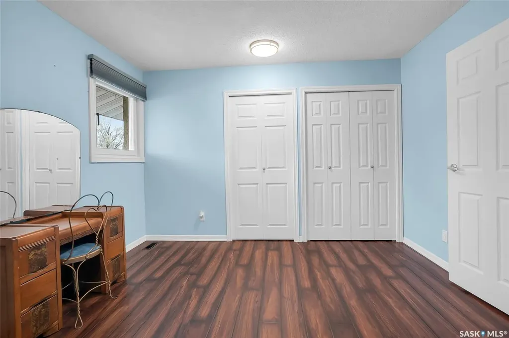 606 Wardlow Road Saskatoon SK S7M 4C9
