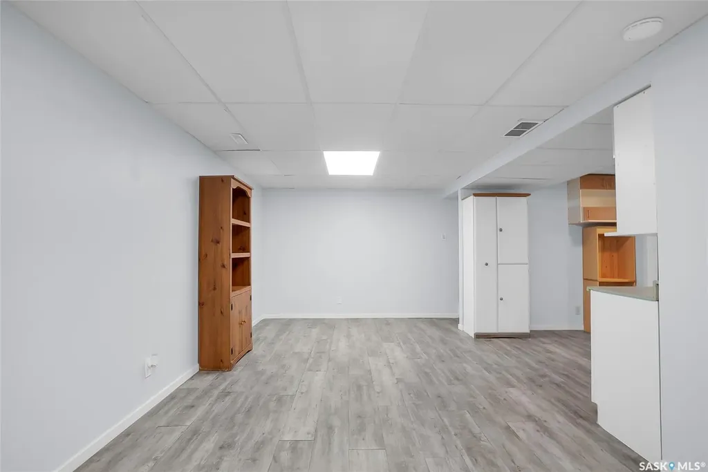 606 Wardlow Road Saskatoon SK S7M 4C9