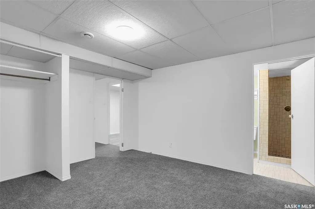 606 Wardlow Road Saskatoon SK S7M 4C9