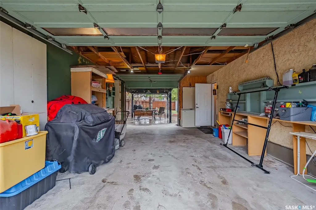 606 Wardlow Road Saskatoon SK S7M 4C9