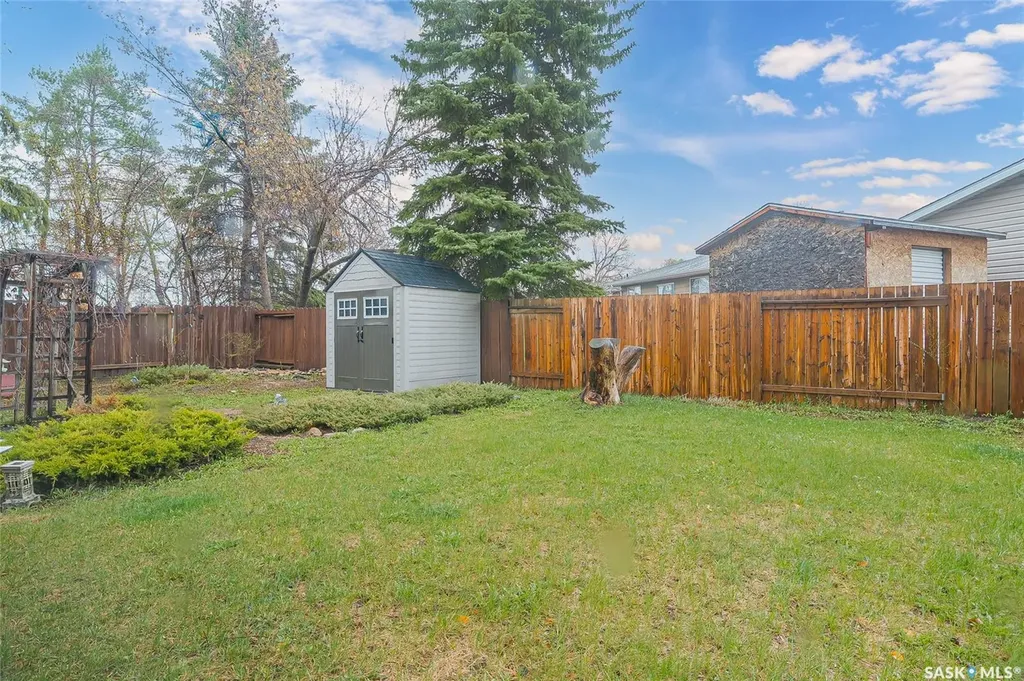 606 Wardlow Road Saskatoon SK S7M 4C9