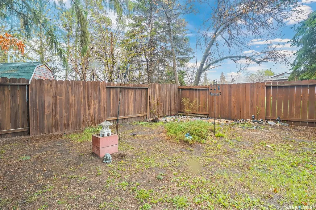 606 Wardlow Road Saskatoon SK S7M 4C9