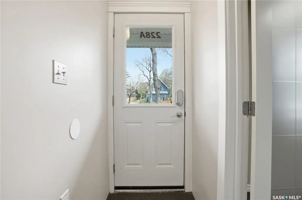 228 8th Street E Saskatoon SK S7H 0P3