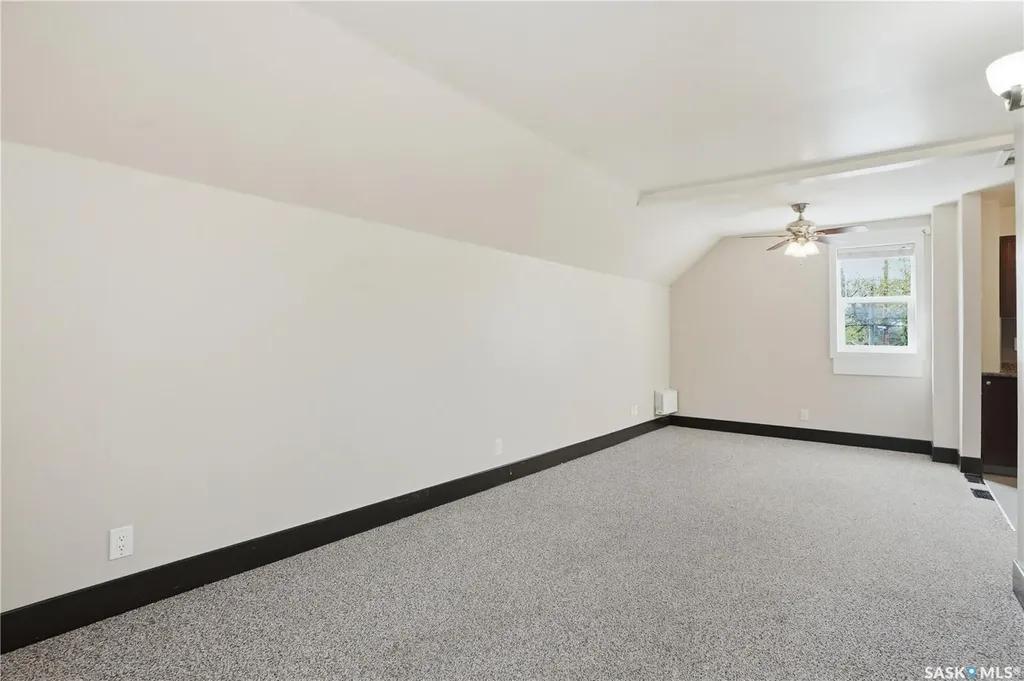 228 8th Street E Saskatoon SK S7H 0P3