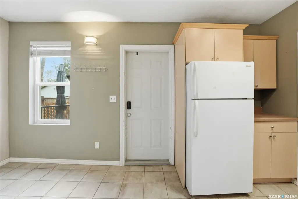 228 8th Street E Saskatoon SK S7H 0P3