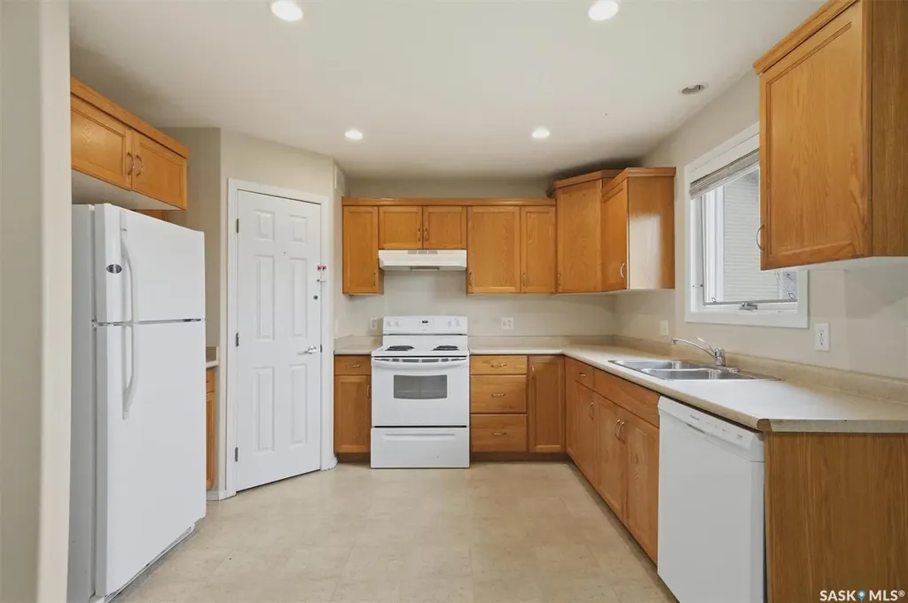 111 Meadowlark Park Warman SK S0K 4S0