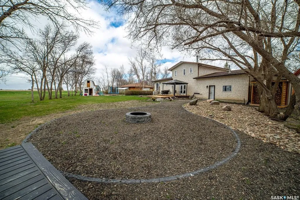 1 Hoidale Avenue Lajord Rm No. 128 SK S0G 2T0