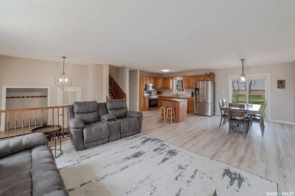 1 Hoidale Avenue Lajord Rm No. 128 SK S0G 2T0