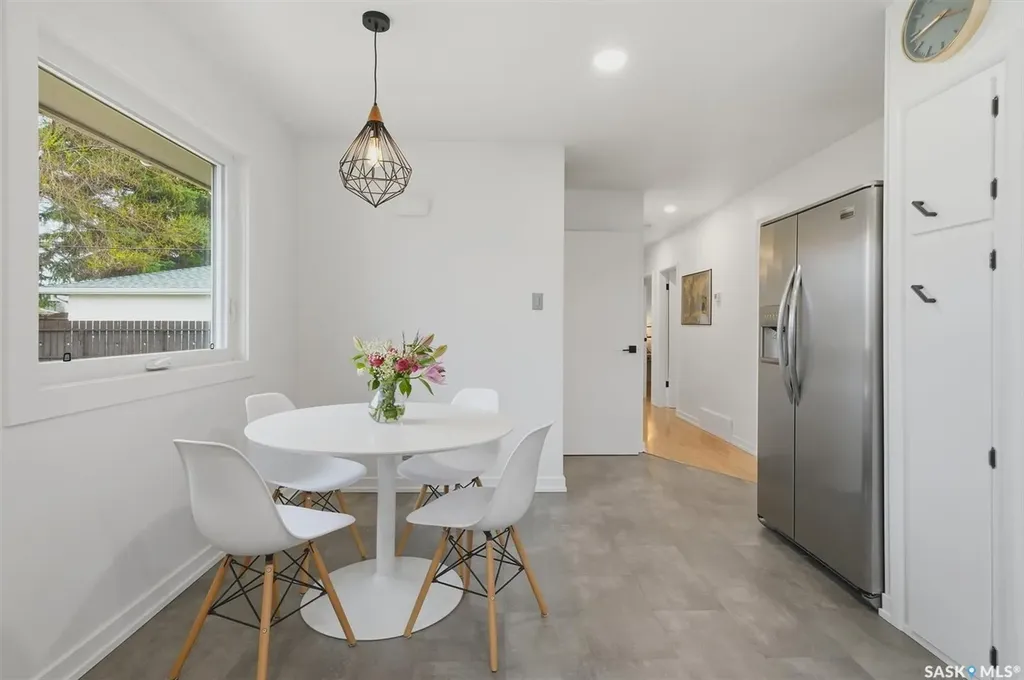 2417 Hanover Avenue Saskatoon SK S7J 1E7