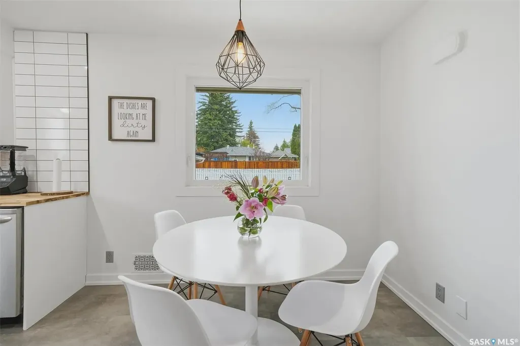 2417 Hanover Avenue Saskatoon SK S7J 1E7