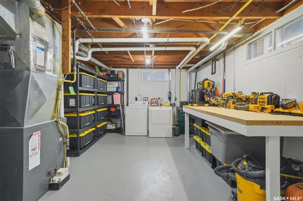 2417 Hanover Avenue Saskatoon SK S7J 1E7