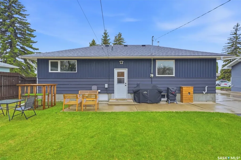 2417 Hanover Avenue Saskatoon SK S7J 1E7