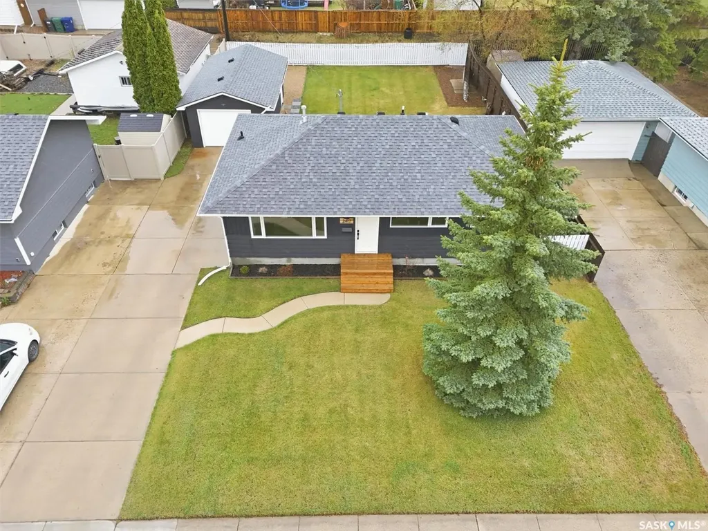 2417 Hanover Avenue Saskatoon SK S7J 1E7