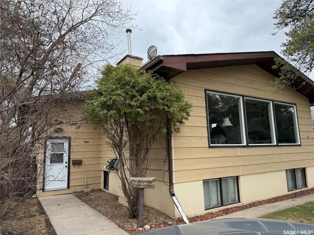 724 Prince Street Hudson Bay SK S0E 0Y0
