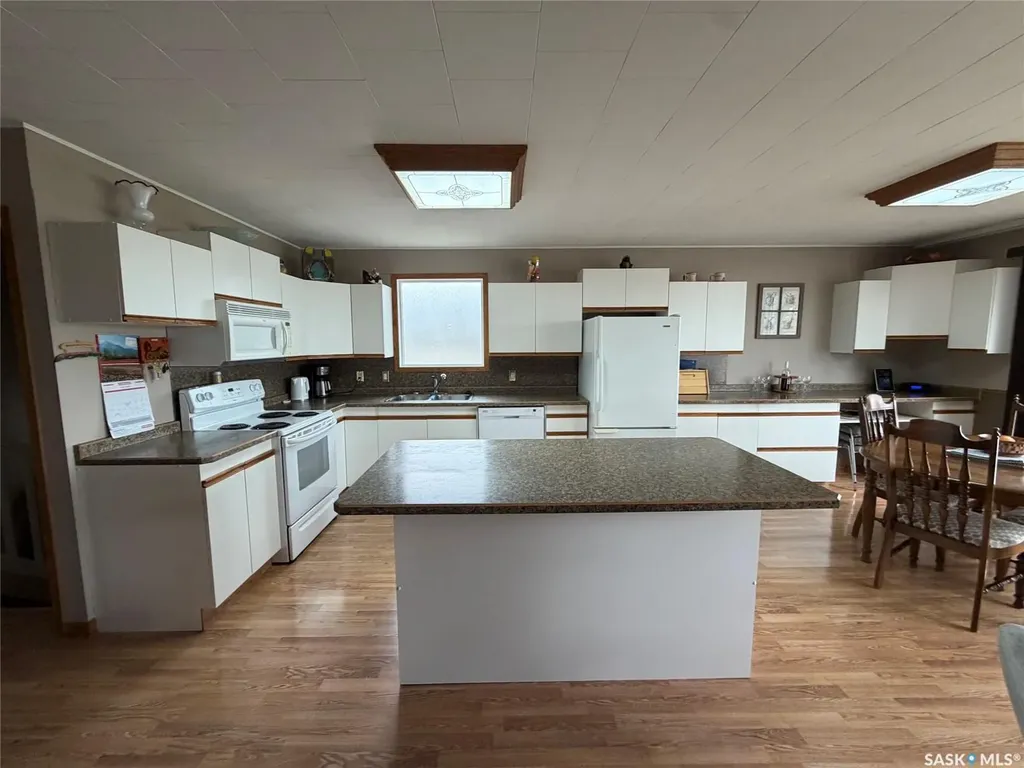 724 Prince Street Hudson Bay SK S0E 0Y0