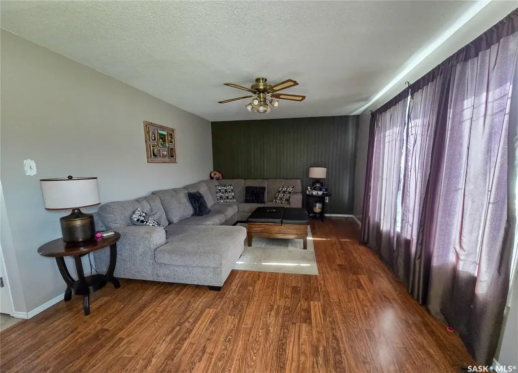 15 Mackenzie Drive Yorkton SK S3N 3M6