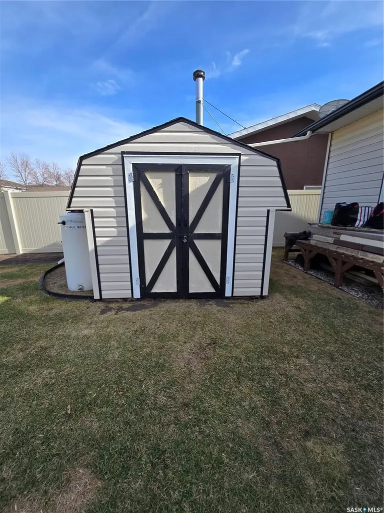 15 Mackenzie Drive Yorkton SK S3N 3M6