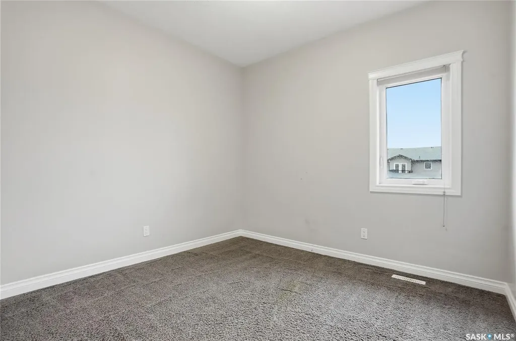 817 Columbia Way Martensville SK S0K 0A2
