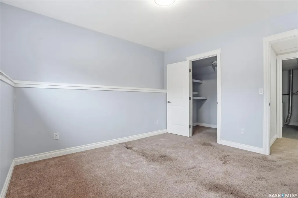 817 Columbia Way Martensville SK S0K 0A2