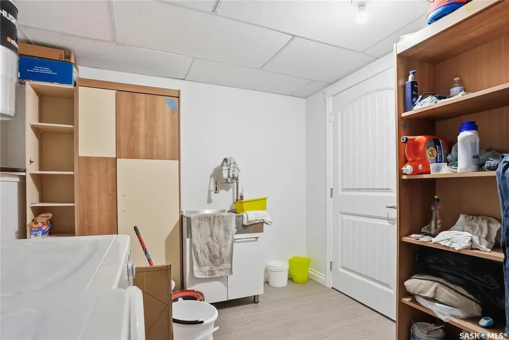 817 Columbia Way Martensville SK S0K 0A2