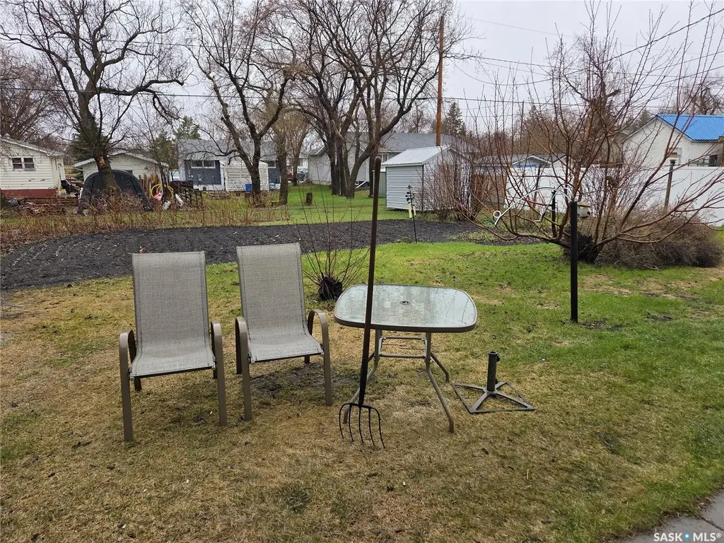 249 Sixth Street NE Wadena SK S0A 4J0
