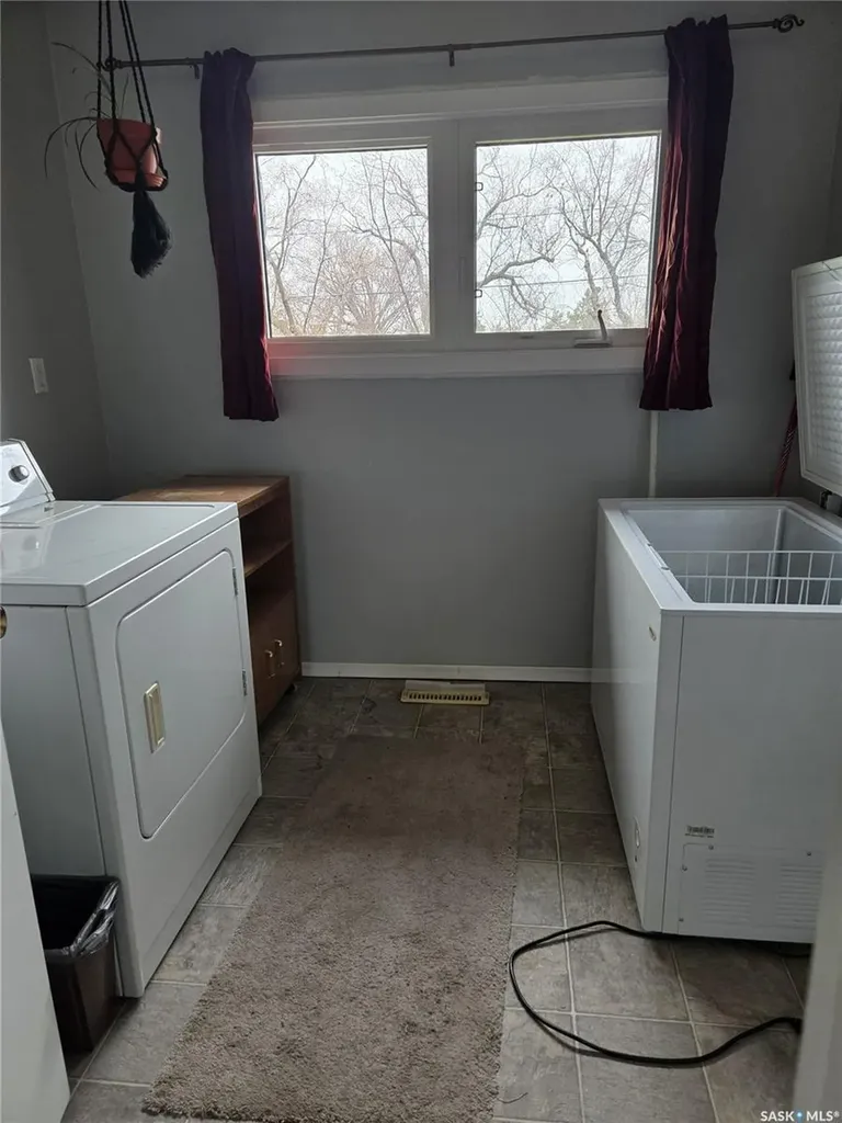 249 Sixth Street NE Wadena SK S0A 4J0