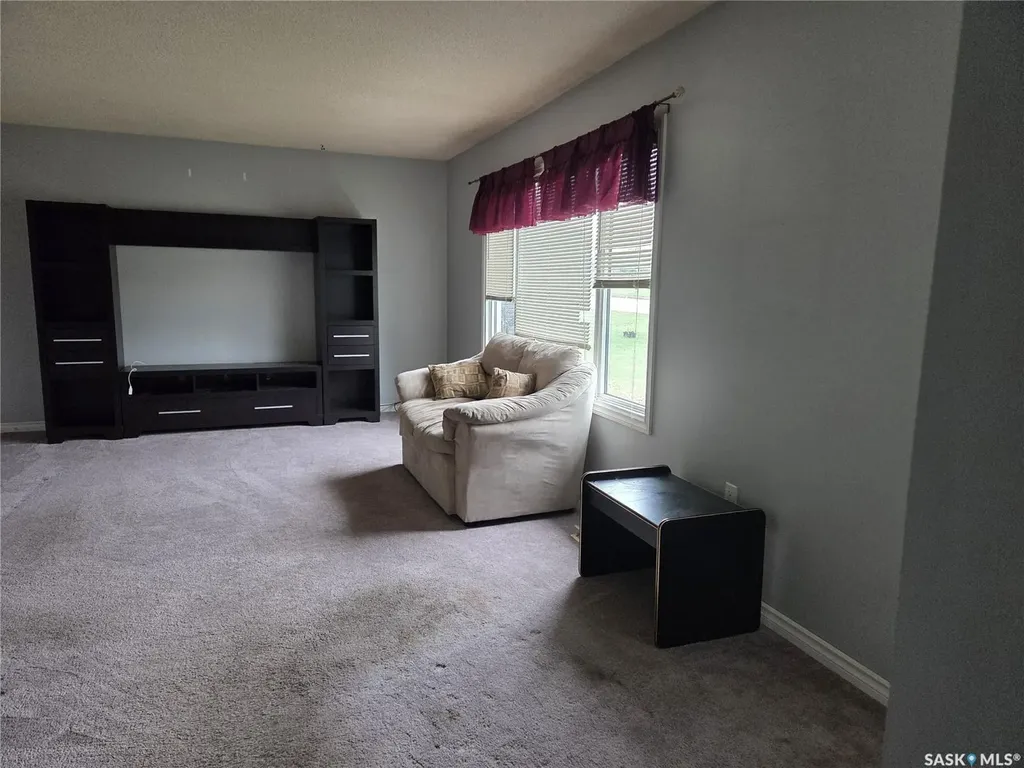 249 Sixth Street NE Wadena SK S0A 4J0