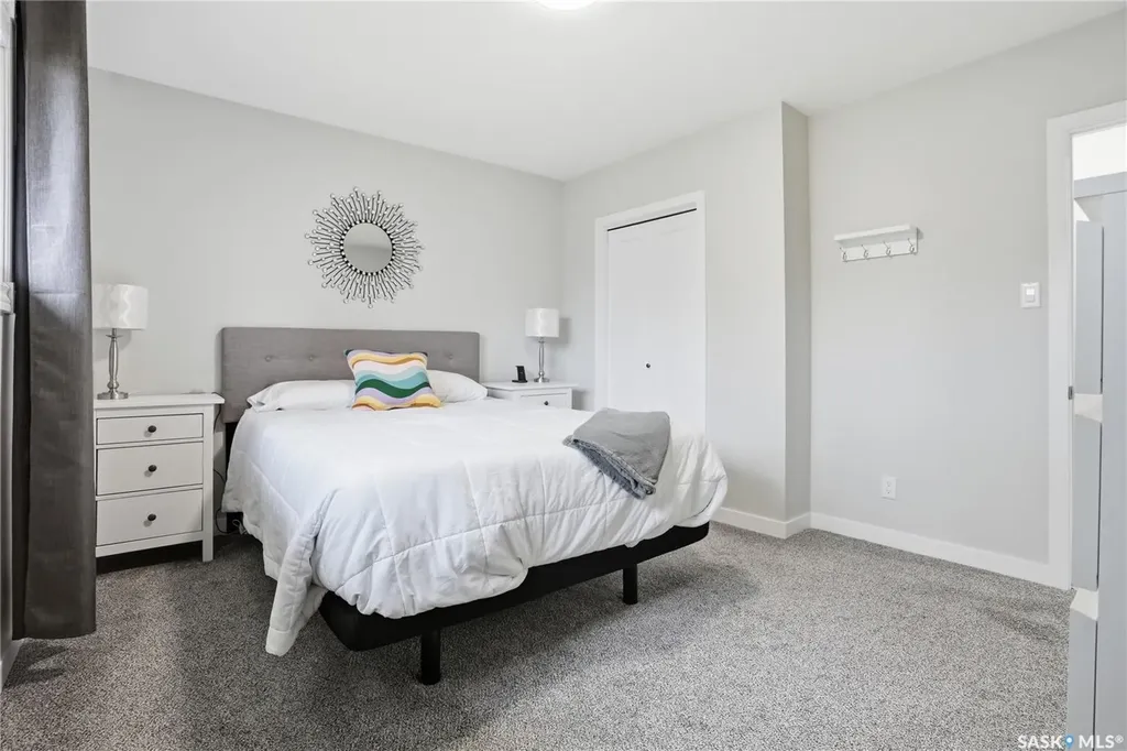 1646 East Heights Saskatoon SK S7J 3B7