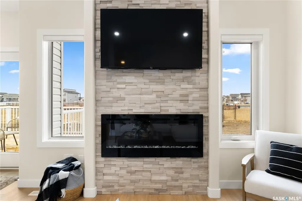 333 Cockcroft Street Saskatoon SK S7V 1Y8