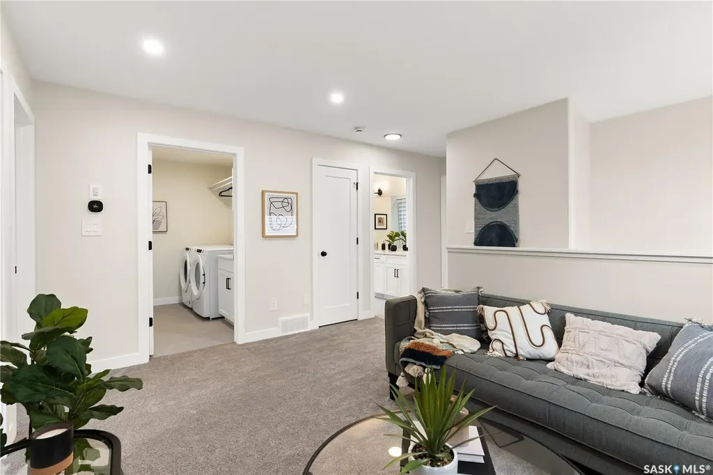333 Cockcroft Street Saskatoon SK S7V 1Y8