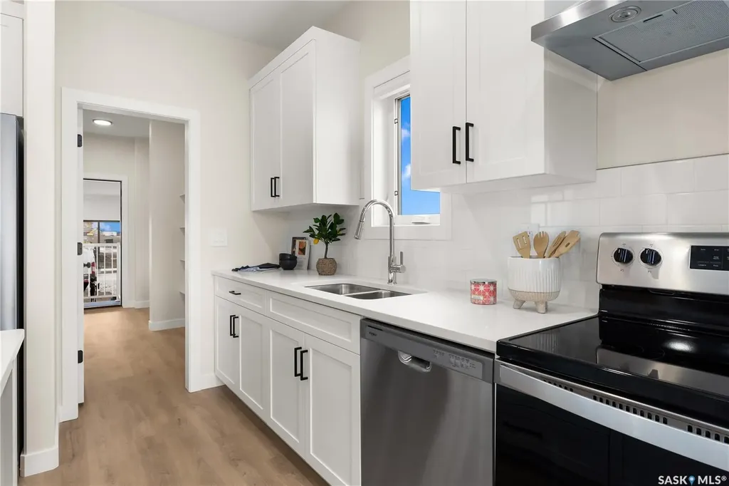333 Cockcroft Street Saskatoon SK S7V 1Y8