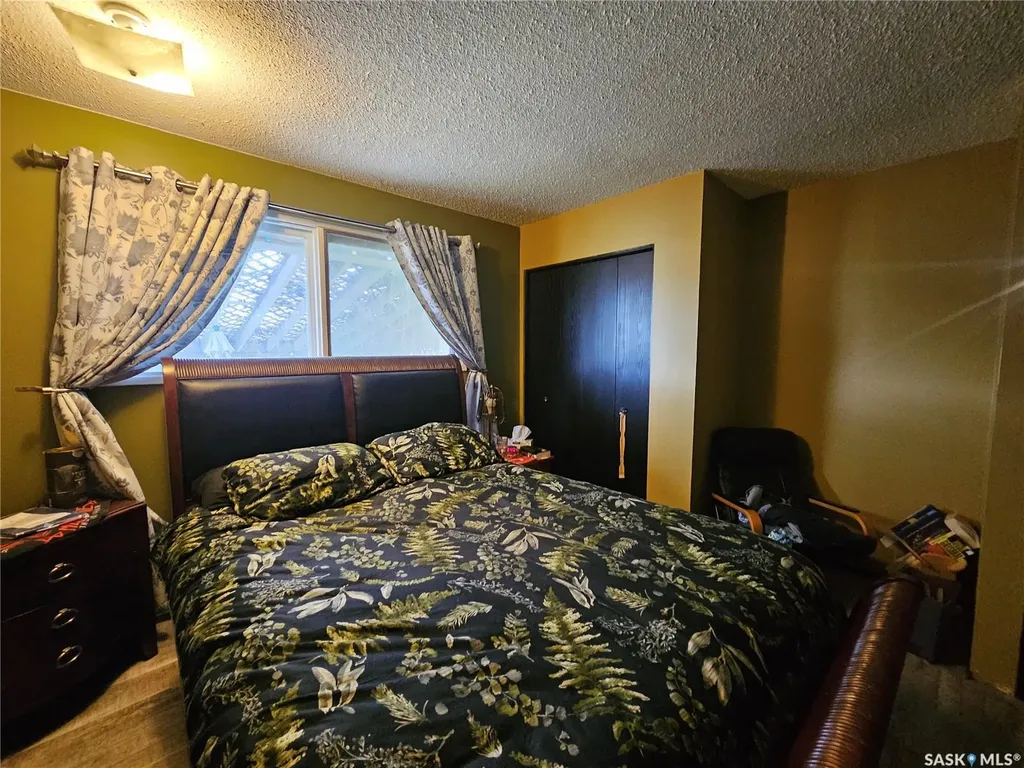 1204 North Railway Street E Swift Current SK S9H 1E7