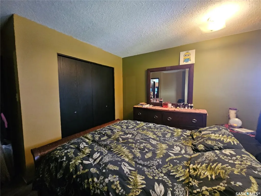 1204 North Railway Street E Swift Current SK S9H 1E7