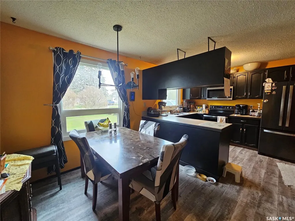 1204 North Railway Street E Swift Current SK S9H 1E7