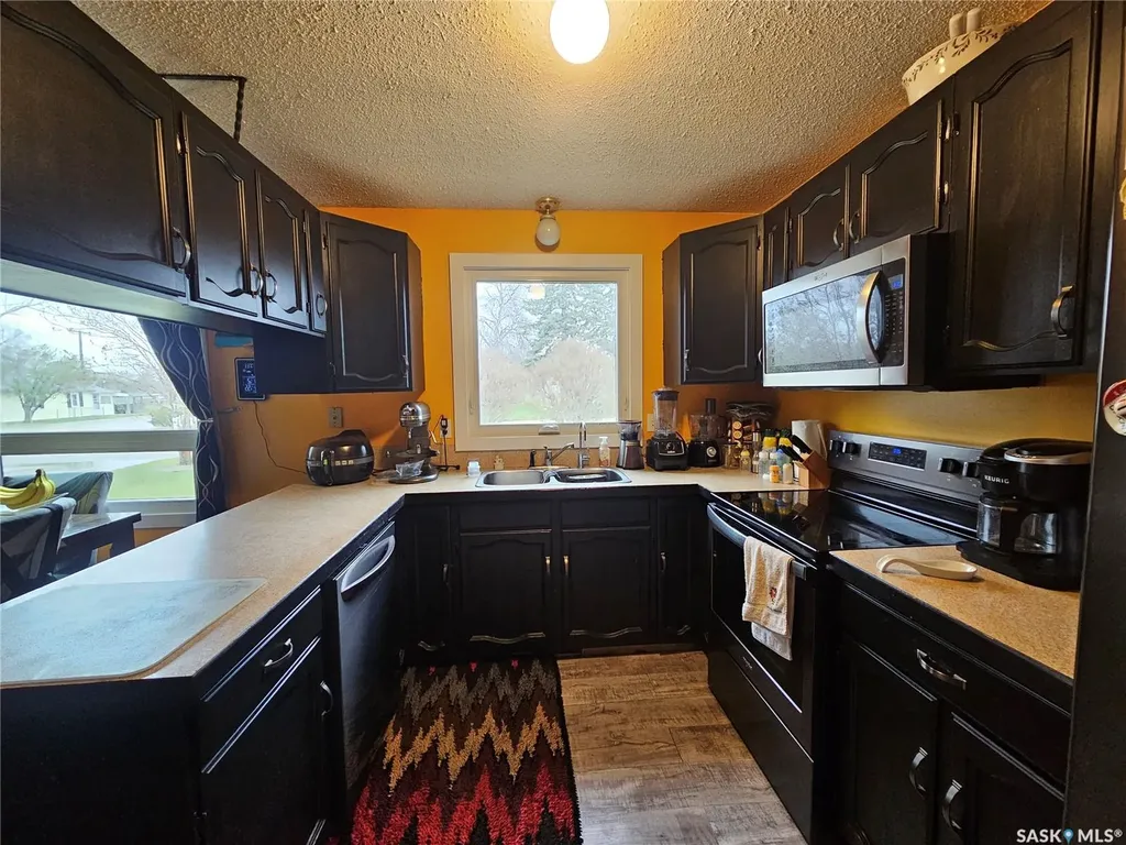 1204 North Railway Street E Swift Current SK S9H 1E7