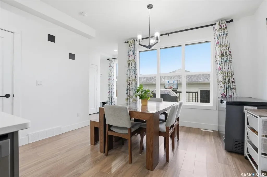 187 Rosewood Boulevard E Saskatoon SK S7V 0X2