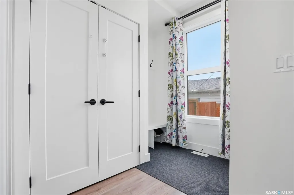 187 Rosewood Boulevard E Saskatoon SK S7V 0X2