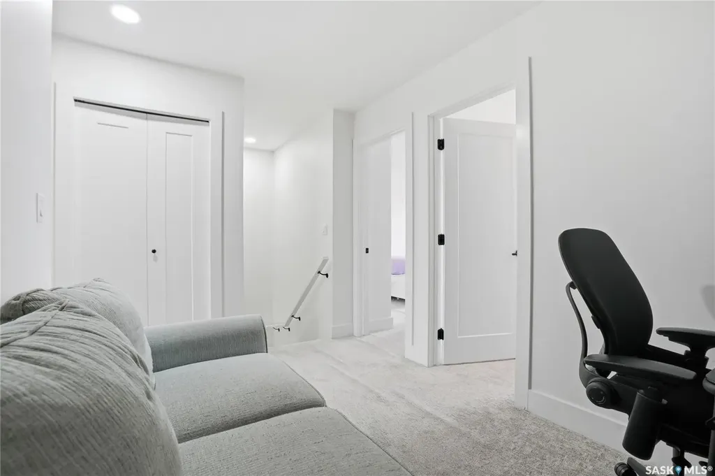 187 Rosewood Boulevard E Saskatoon SK S7V 0X2