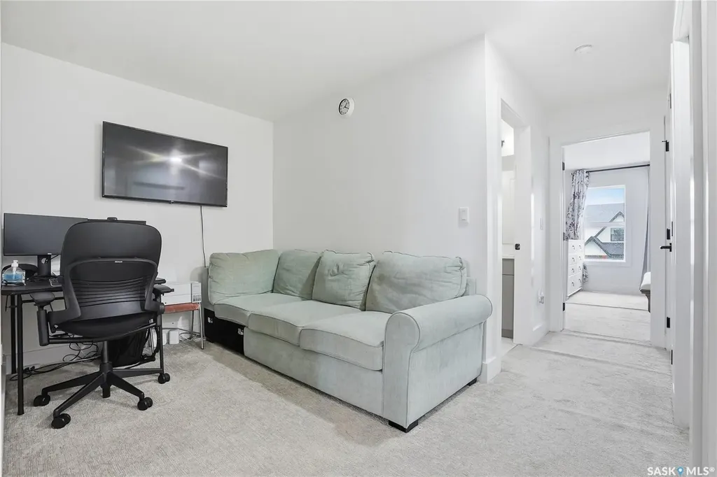 187 Rosewood Boulevard E Saskatoon SK S7V 0X2