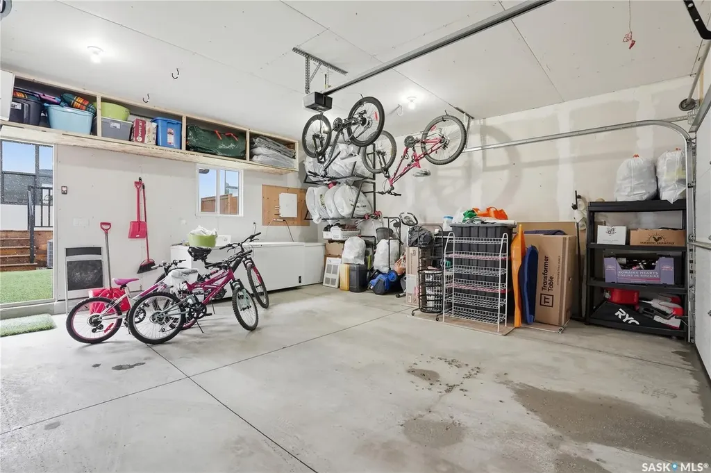 187 Rosewood Boulevard E Saskatoon SK S7V 0X2