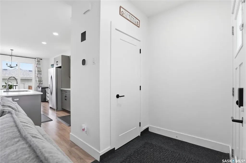 187 Rosewood Boulevard E Saskatoon SK S7V 0X2