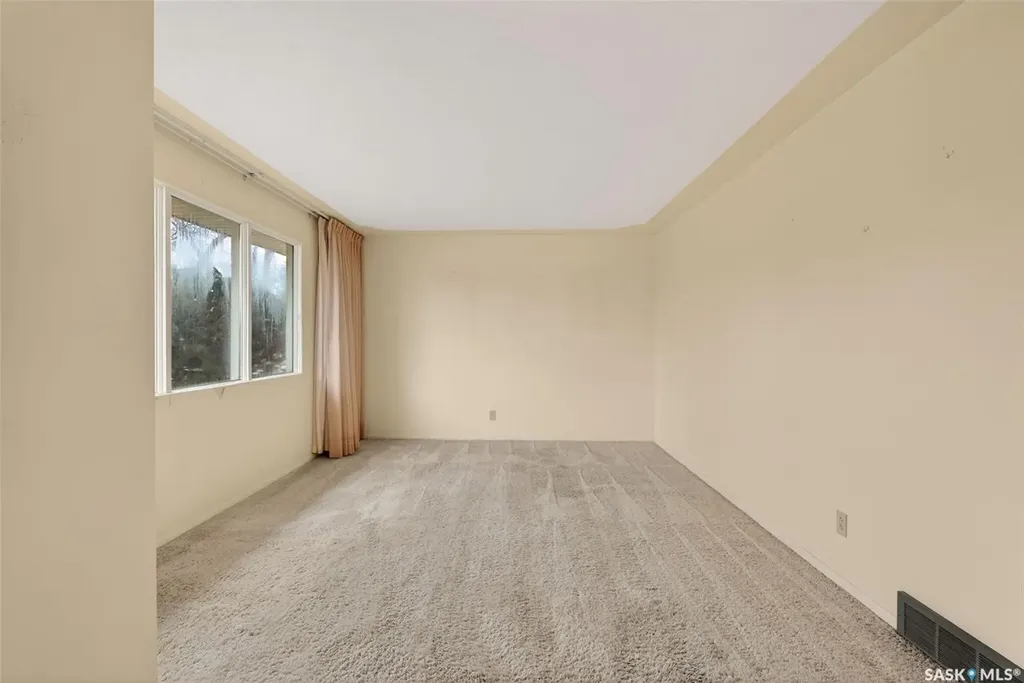 334 25th Street W Prince Albert SK S6V 5P6