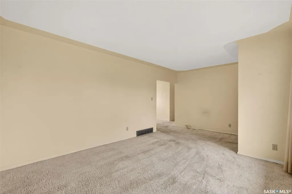334 25th Street W Prince Albert SK S6V 5P6